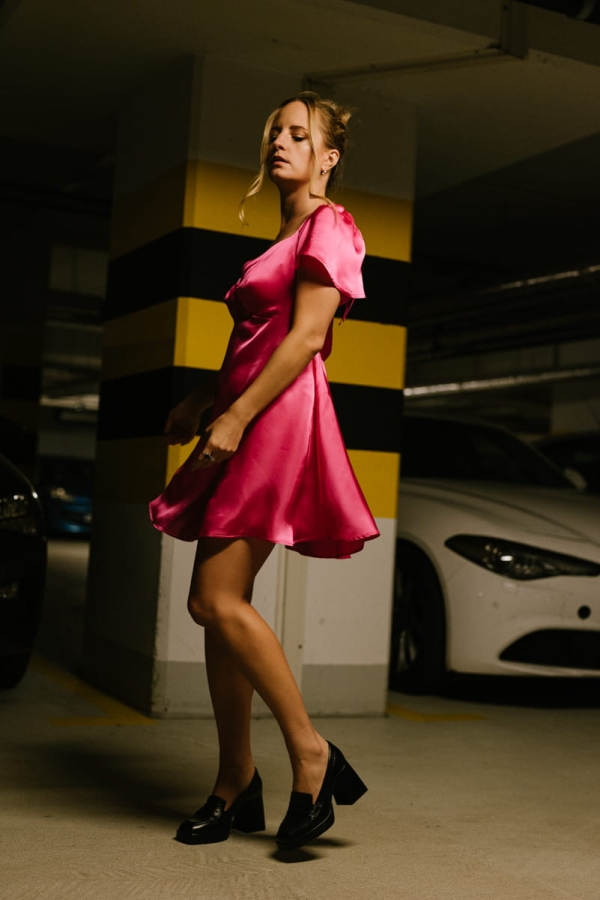 BESTSELLER Sukienka Violet z cupro, pink flamingo