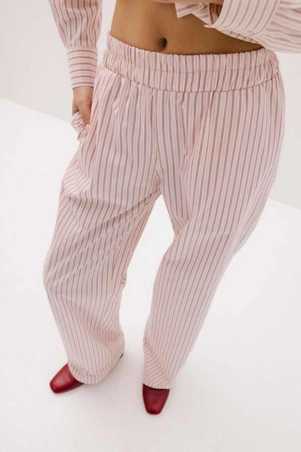 Spodnie bawełniane Positano, różowe w paski