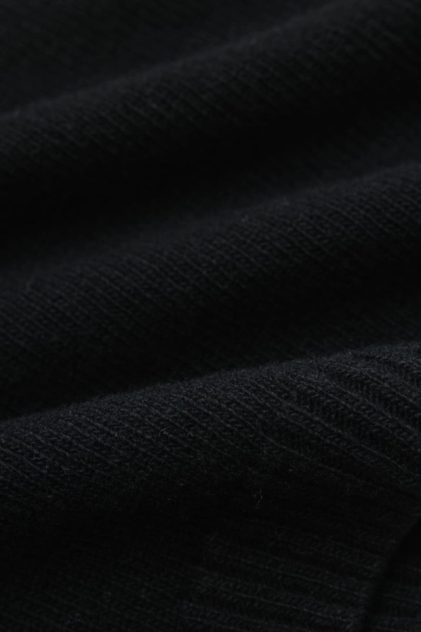 Sweter Mild wełniany, czarny