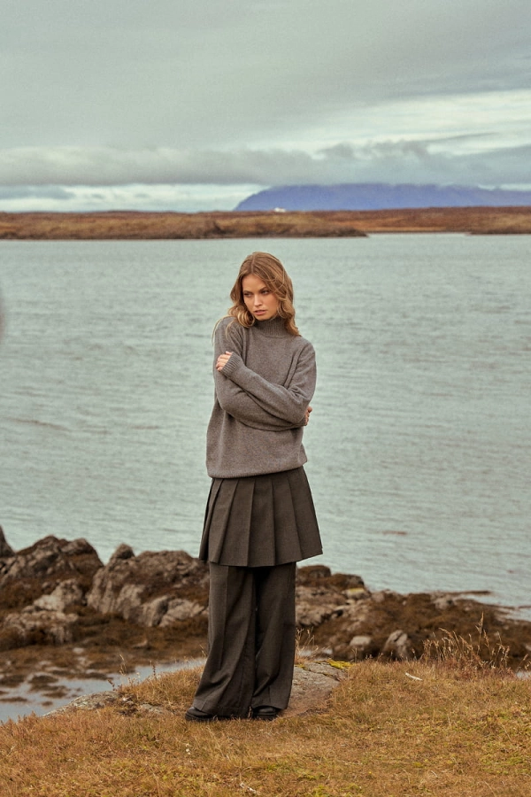 Spódnica plisowana wełniana Chloe, szara