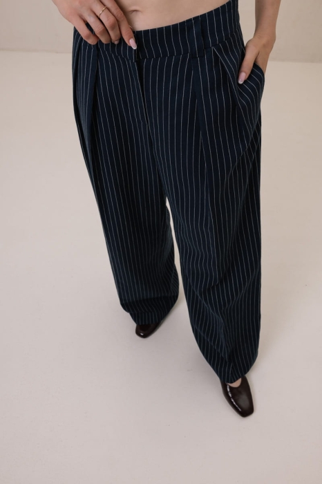 Spodnie Amandy, wełna z lnem, granatowe w prążek