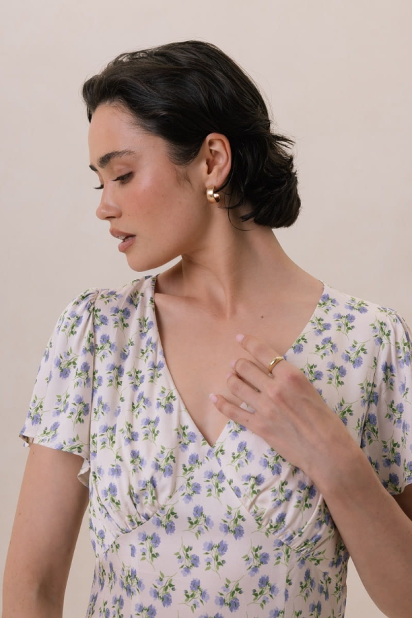 Sukienka wiskozowa Daphne, kremowe kwiaty