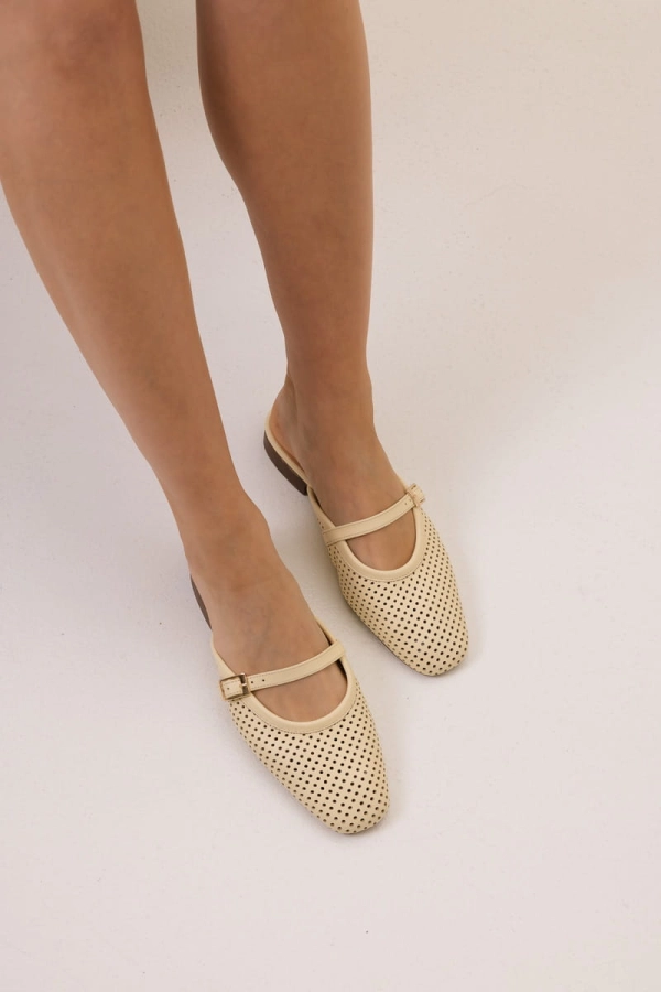 Klapki Sevilla skórzane, masełkowe