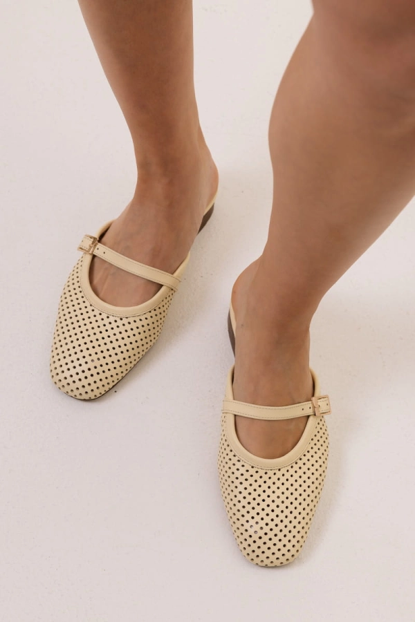 Klapki Sevilla skórzane, masełkowe