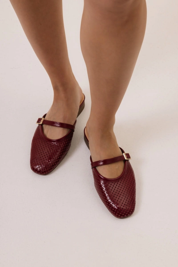 Klapki Sevilla ze skóry lakierowanej , bordowe