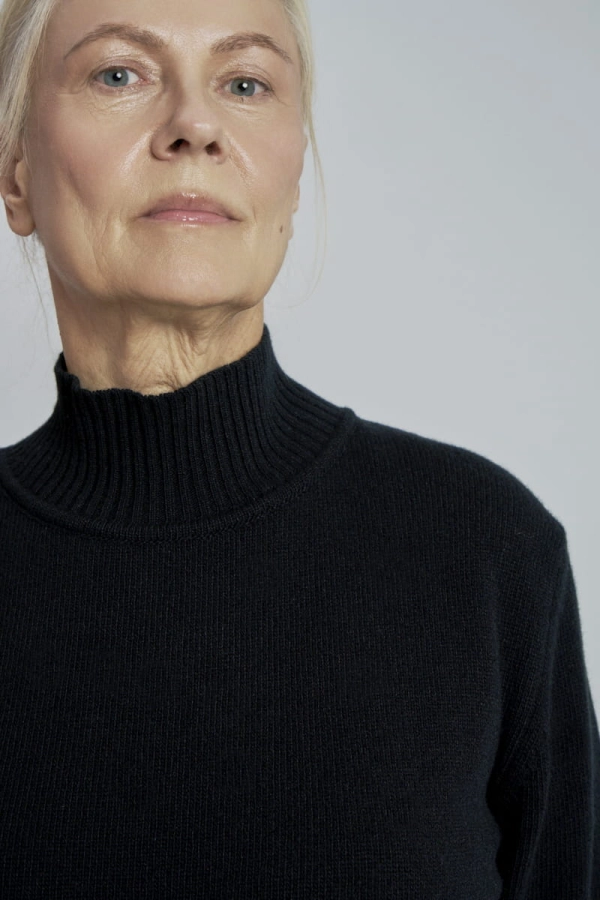Sweter Mild wełniany, czarny