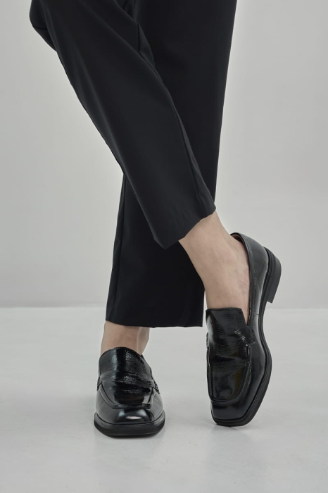 Mokasyny Dery, skóra lakierowana, czarne