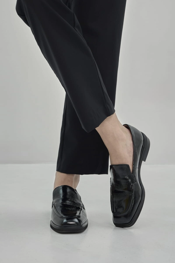 Mokasyny Dery, skóra lakierowana, czarne