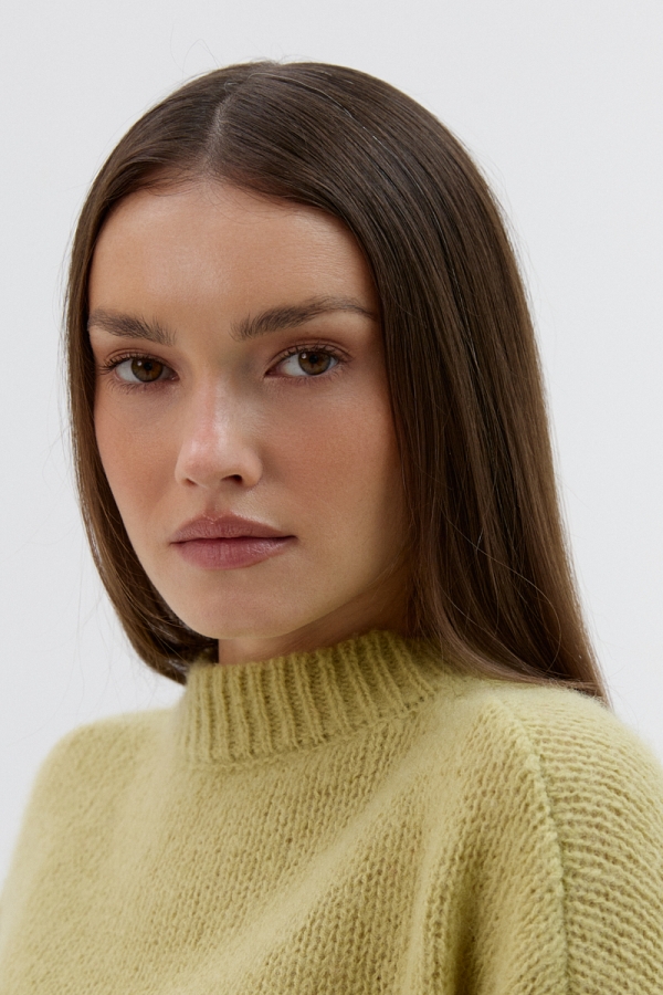 Sweter Willow merino pistacjowy – dekolt o-neck