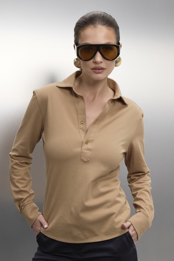 Beżowe polo damskie z długim rękawem – model Class, bawełna