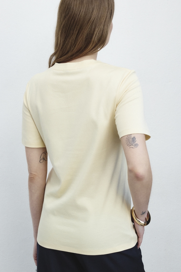 Masełkowy t-shirt Muse – widok z tyłu