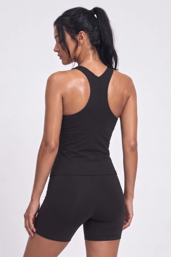 Top sportowy Wool Boost, kolor czarny, widok z tyłu. Konstrukcja racerback, wełna merino.